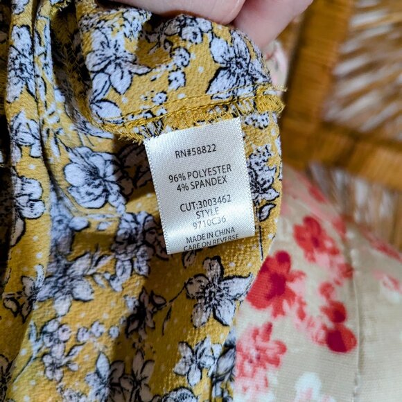 Max Studio Floral Yellow Tie Blouse Size XL EUC - Picture 6 of 7